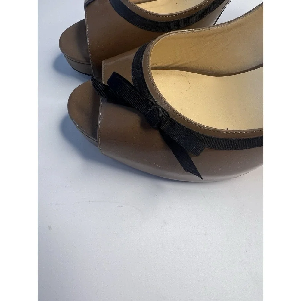 Kate Spade New York Women Patent Leather Classic Pump Brown 9B Formal Work Money